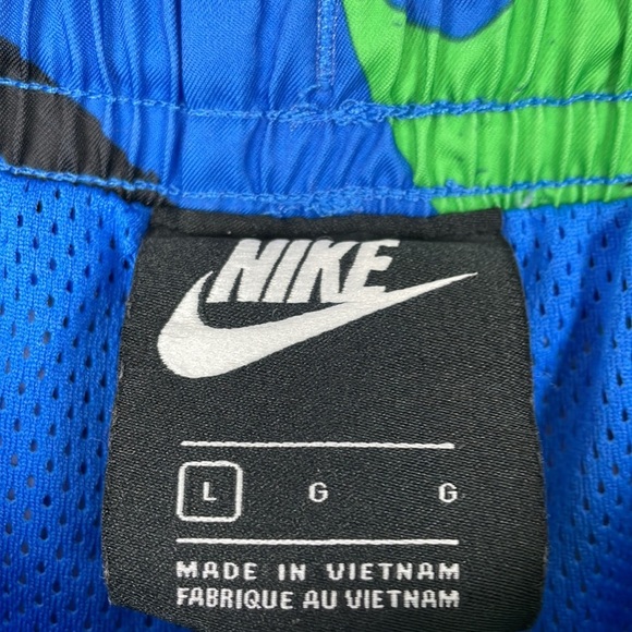 Nike boys elastic drawstring waist LOGO print 3 pocket swim lined short Size L - Picture 8 of 8